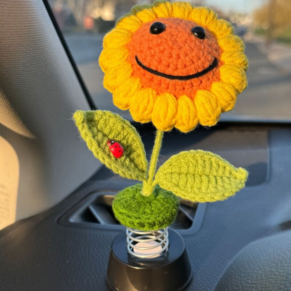 Gehaakte Zonnebloem voor op het Dashboard van de Auto