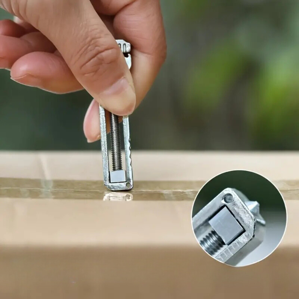 Compacte gereedschapset van titanium