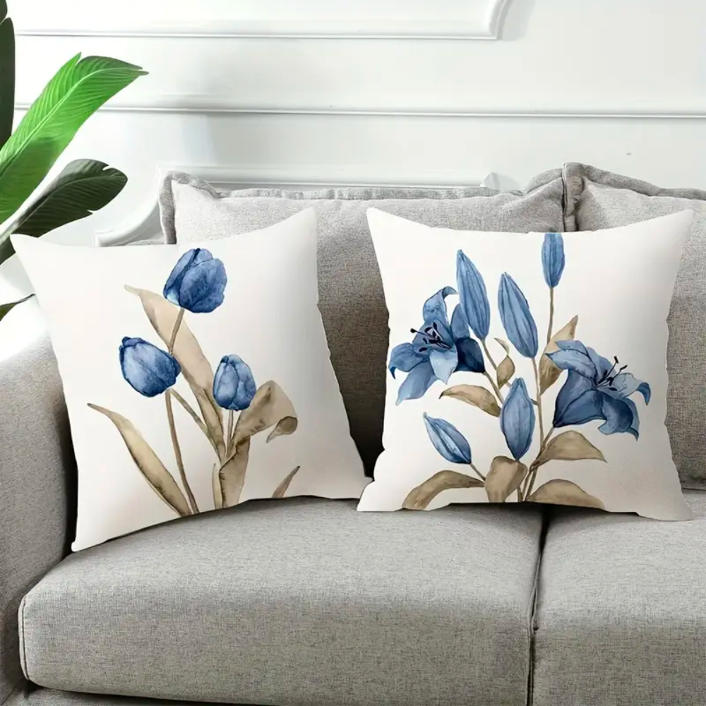 Kussenhoezen met blauwe bloemen