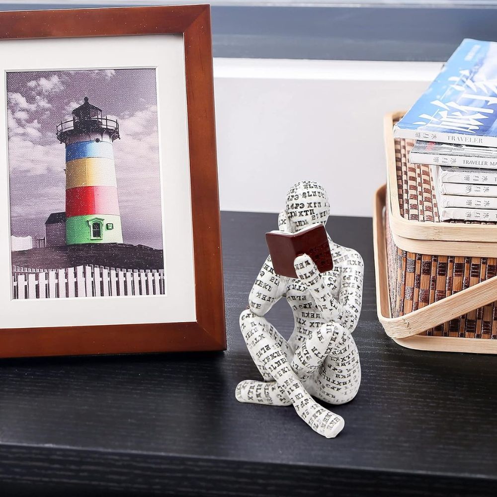 Boekenwurm Sculptuur